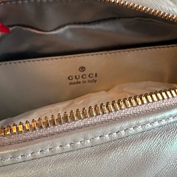 Gucci Iridescent Nappa Chevron Matelasse GG Marmont Shoulder/CrossbodyBag - Picture 6 of 7